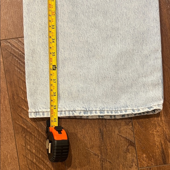 Levi's Light Blue Women's Mid Rise Baggy Jeans - Picture 6 of 10